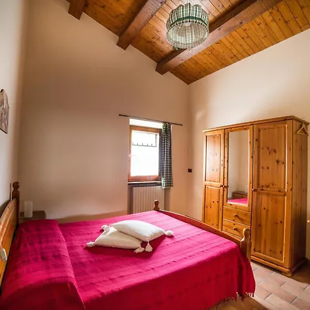 Le Querce Farm stay Serra San Quirico